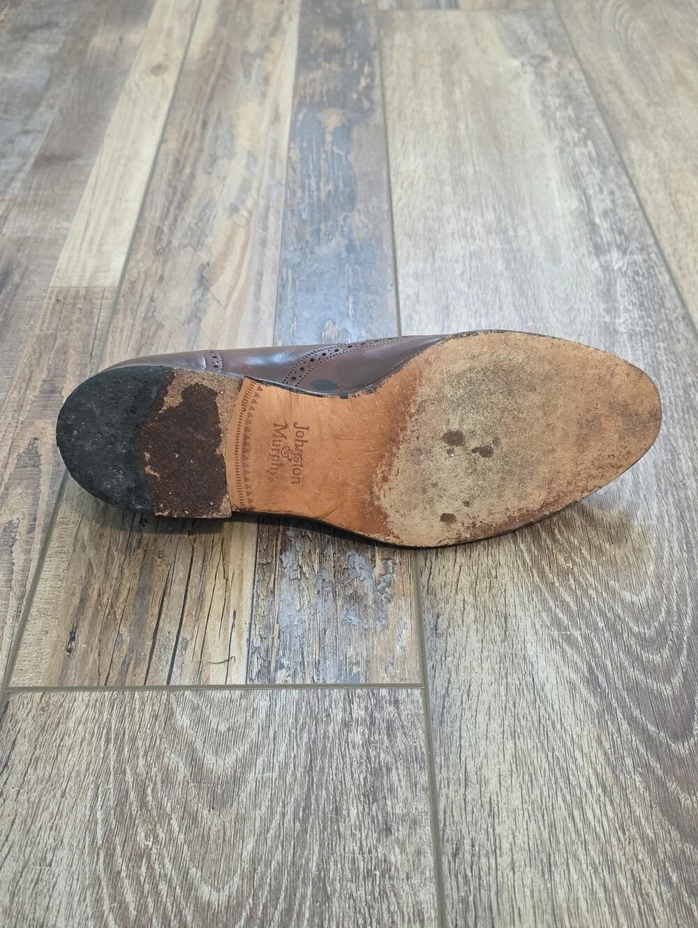 Johnston & Murphy - Aristocraft Made in USA Wingtip Oxfords - Men 9D - Brown